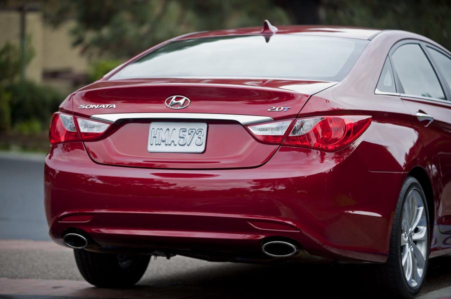  Hyundai Sonata 2010 года  (фото 18 из 162)